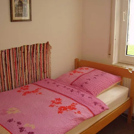 Apartment In 20-045